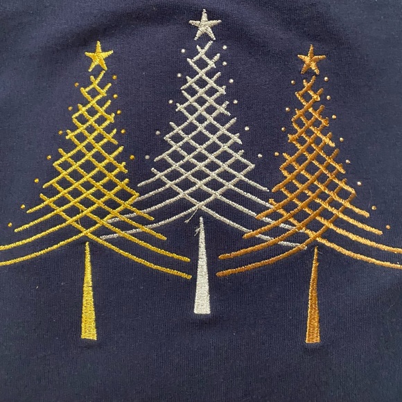 𝅺MCCC Sportswear Christmas Tree embroidery Mock  Sweatshirt Women Size L - Picture 12 of 12